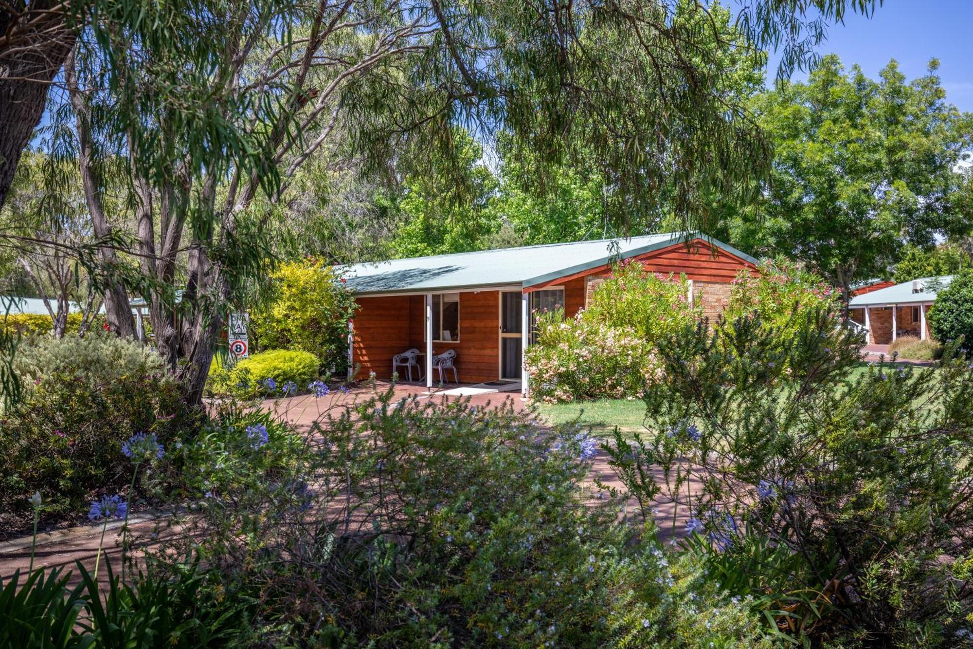 Margaret River Tourist Park Экстерьер фото