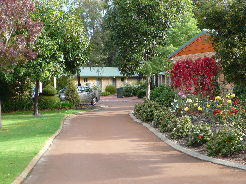 Margaret River Tourist Park Экстерьер фото